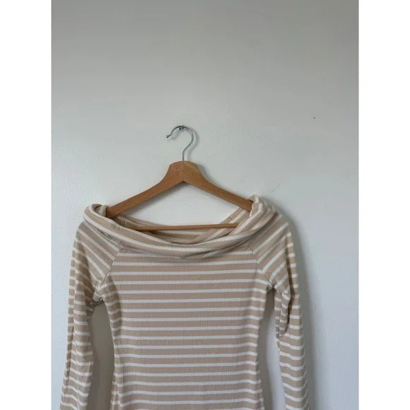 Iris Striped Off-the-Shoulder Mini Bodycon Dress – Taupe – Size large - Picture 3 of 6